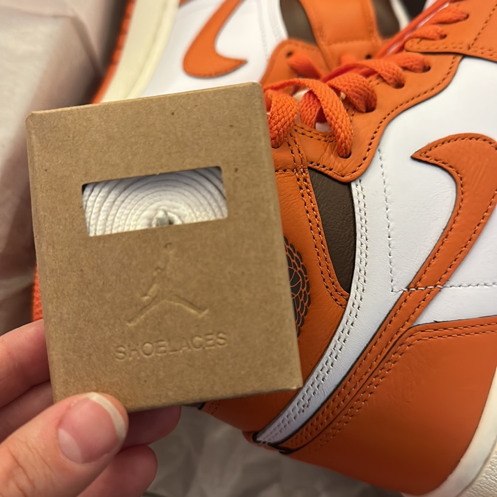 Nike SNKRS Air Jordan 1 Retro High OG in orange and brown, sz 6.5, worn once! - Picture 2 of 8